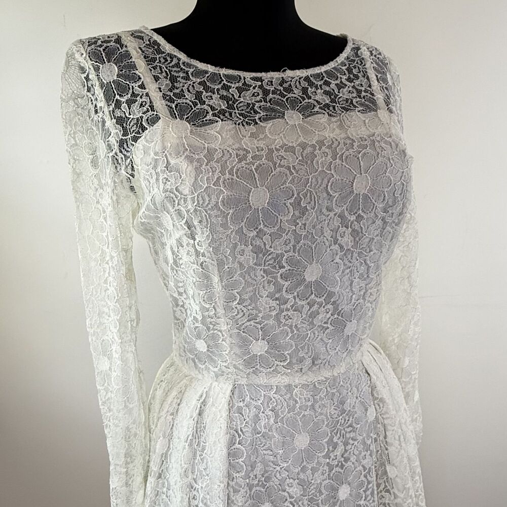 Vintage 60s 70s Daisy Lace Bridal Elopement Prairie Dress, Pointed Cuff Sleeves